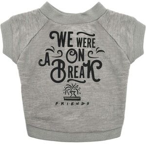 NWT FRIENDS TV SHOW We Are On A Break Dog T-Shirt Size Large